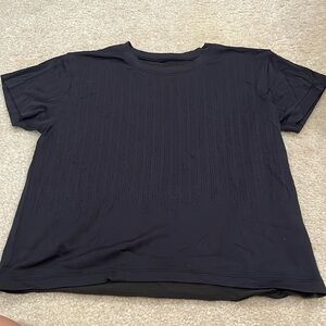 Lululemon tee shirt